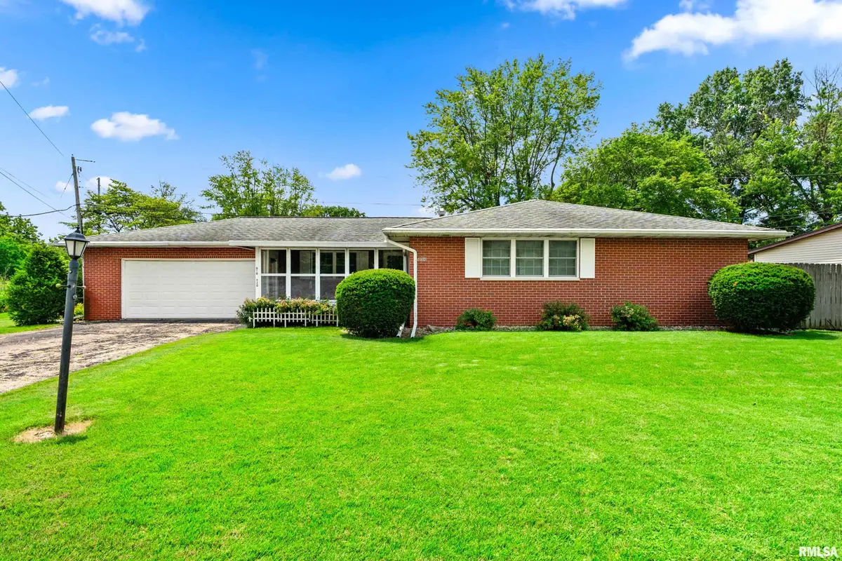 820 W Teton Drive, Peoria, IL 61614 - #1
