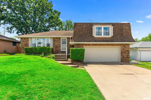 1302 Jefferson Street, Pekin, IL 61554