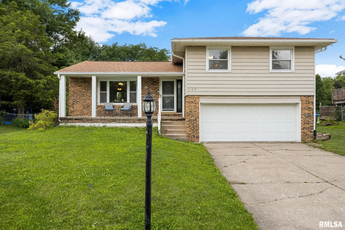 209 Juniper Lane, East Peoria, IL 61611 - #1