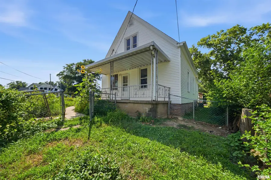 410 Pekin Avenue, East Peoria, IL 61611 - #2