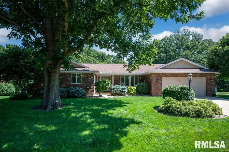306 White Oak Court, East Peoria, IL 61611 - #3