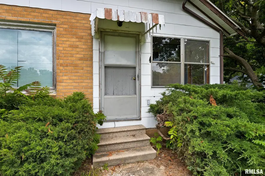 405 Illinois Street, East Peoria, IL 61611 - #3