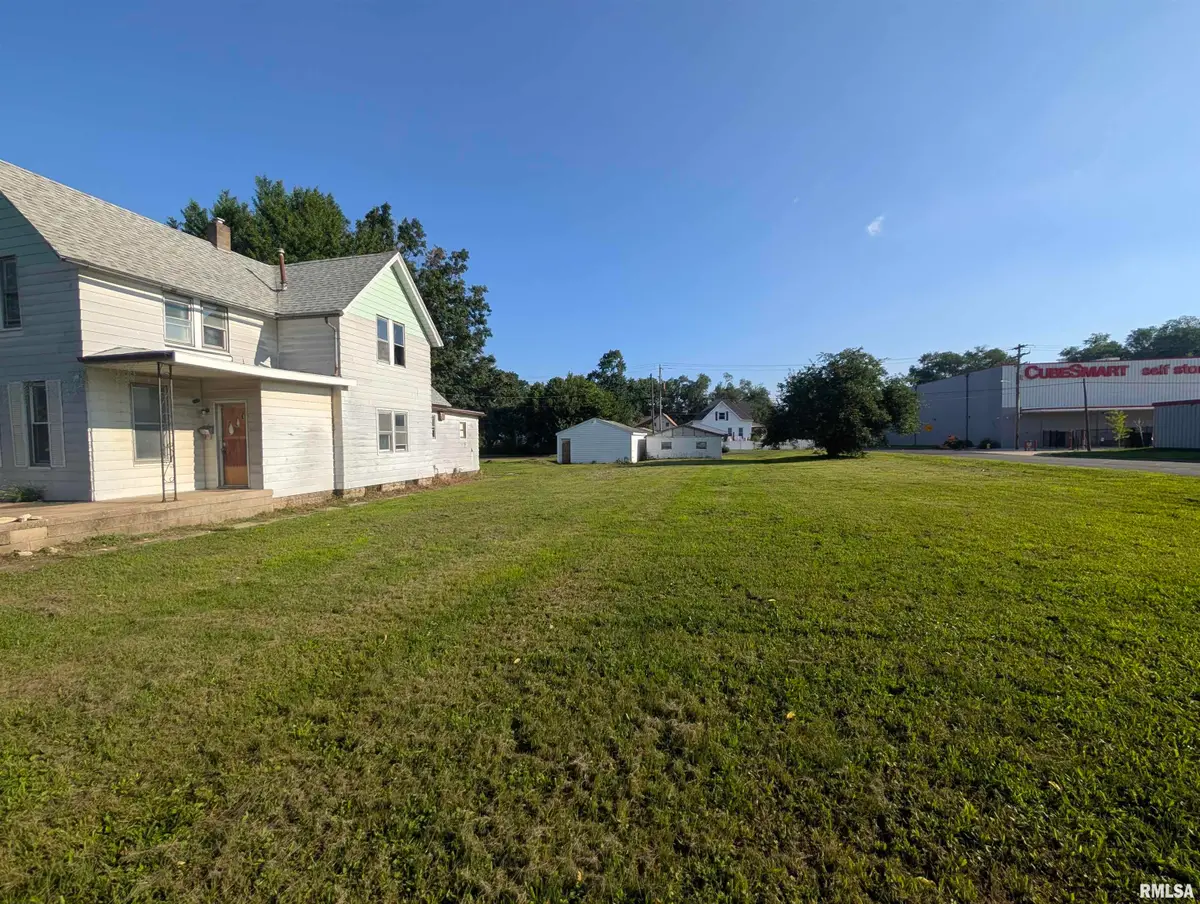 1019 Broadway Street, Pekin, IL 61554 - #1