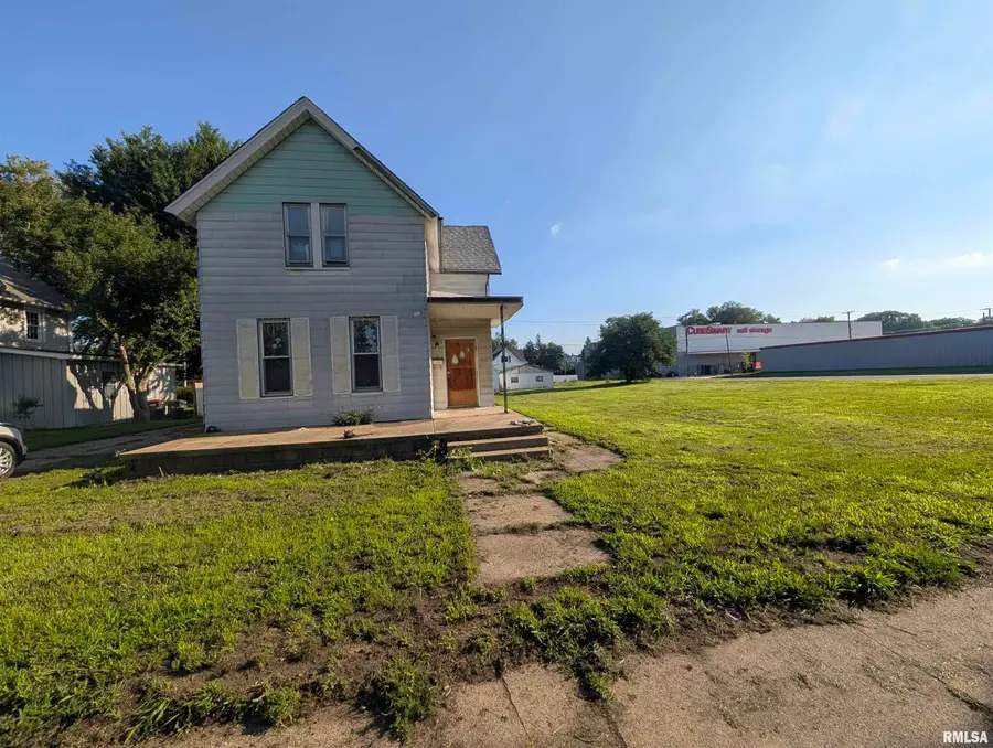 1019 Broadway Street, Pekin, IL 61554 - #2