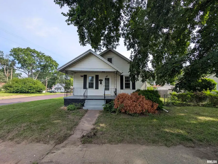 1401 Market Street, Pekin, IL 61554 - #2