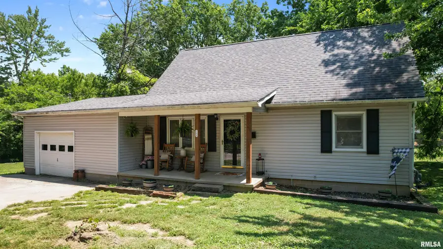 104 N Jackson Street, Carterville, IL 62918 - #2
