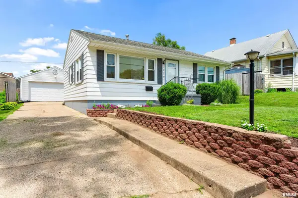 1309 S 14th Street, Pekin, IL 61554
