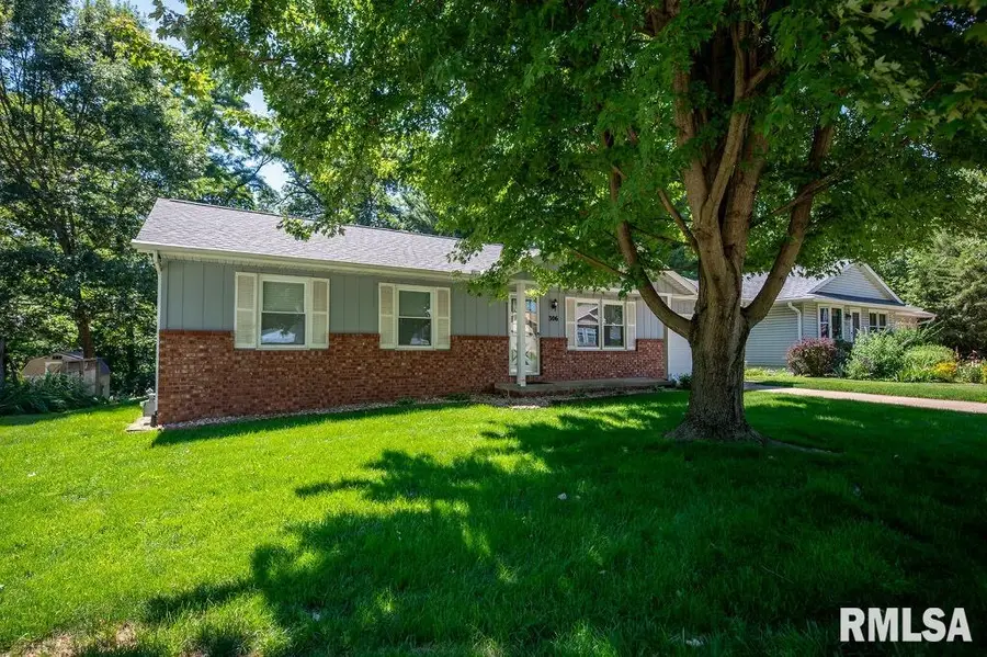 306 Sangamon Road, Marquette Heights, IL 61554 - #3