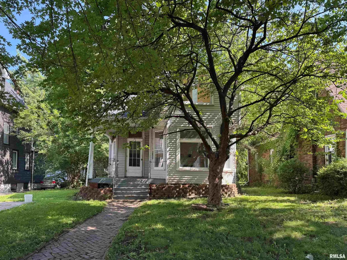 111 E Arcadia Avenue, Peoria, IL 61603 - #1