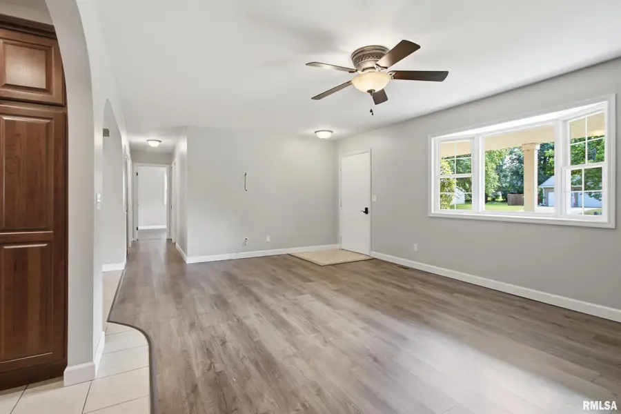 513 Meadow Drive, Macomb, IL 61455 - #3