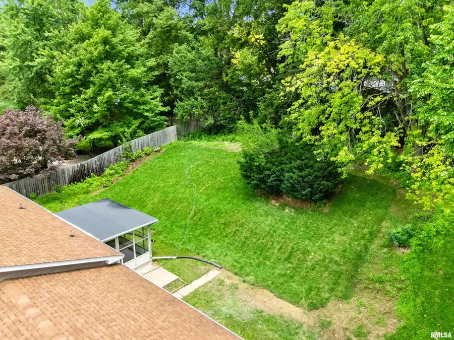 1208 Timber Lane, Pekin, IL 61554 - #3