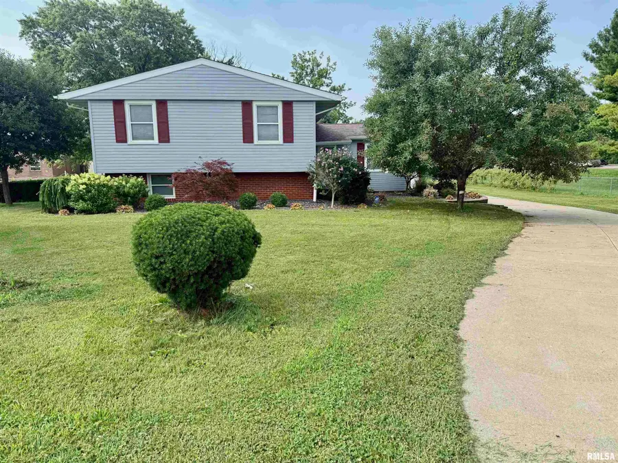 1428 W Northmoor Road, Peoria, IL 61614 - #2