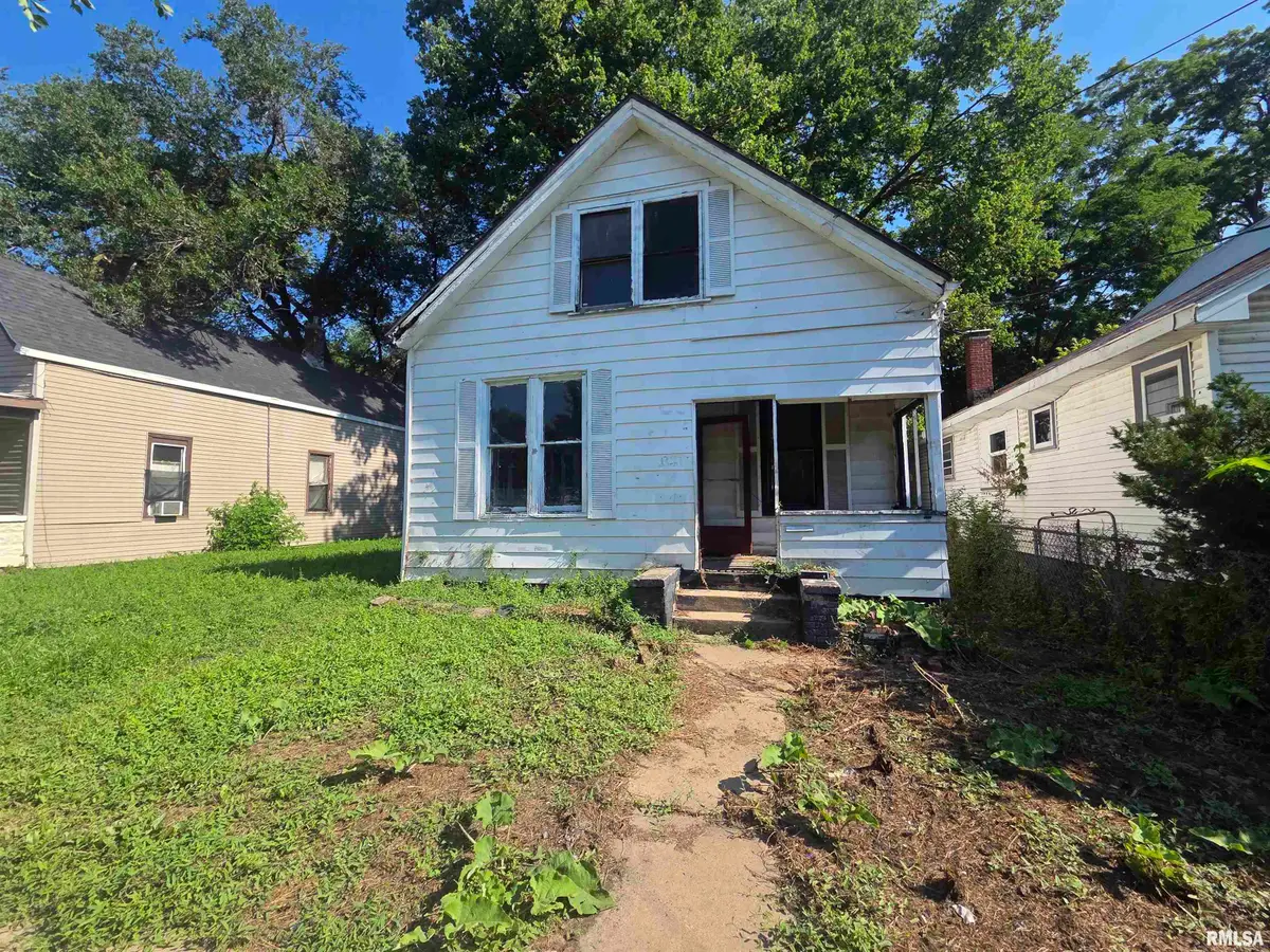 1317 W John H Gwynn Jr Avenue, Peoria, IL 61605 - #1