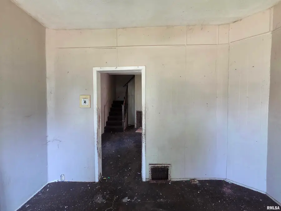 1317 W John H Gwynn Jr Avenue, Peoria, IL 61605 - #2