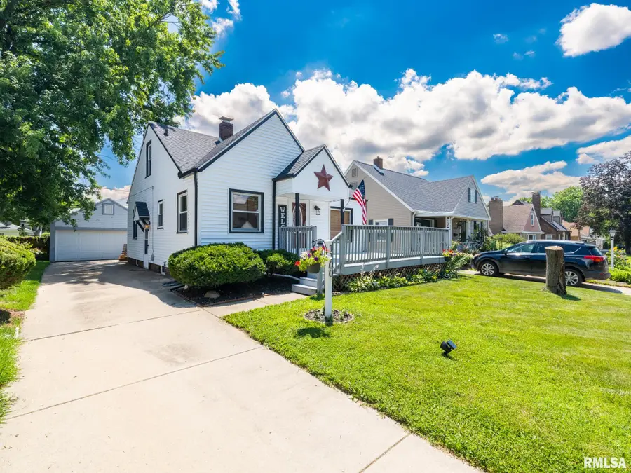 1100 E Norwood Avenue, Peoria, IL 61603 - #2