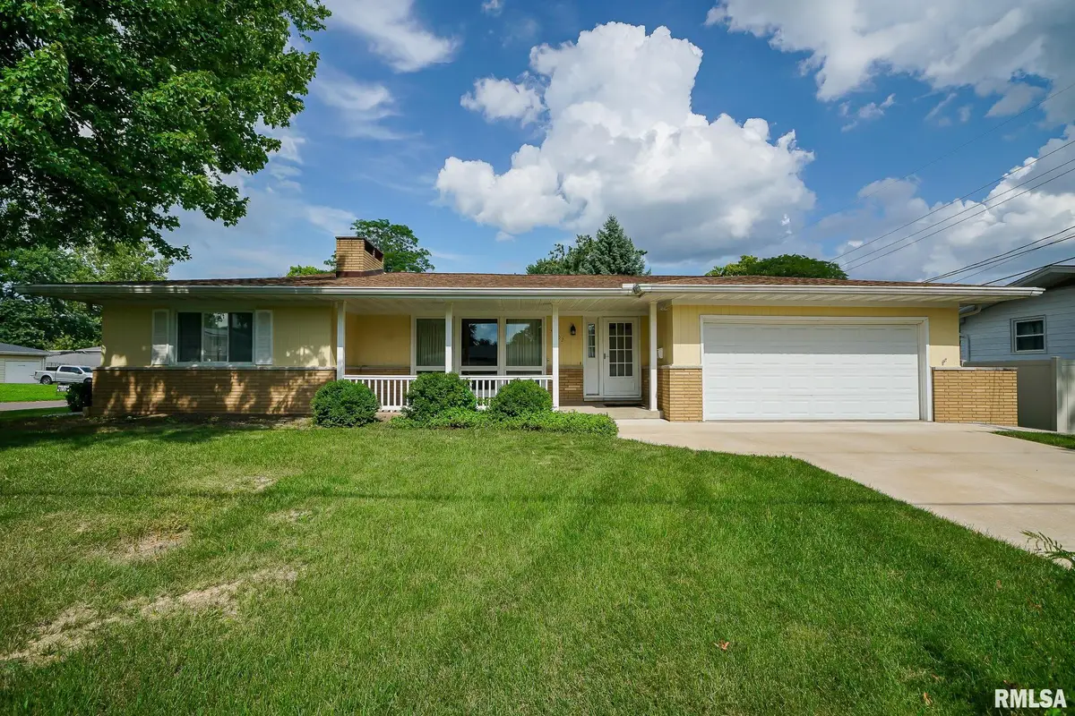 4402 N Nelson Drive, Peoria, IL 61614 - #1