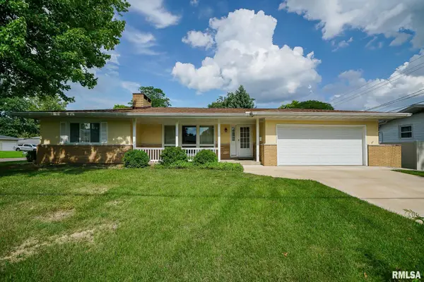 4402 N Nelson Drive, Peoria, IL 61614