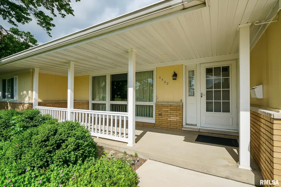 4402 N Nelson Drive, Peoria, IL 61614 - #2
