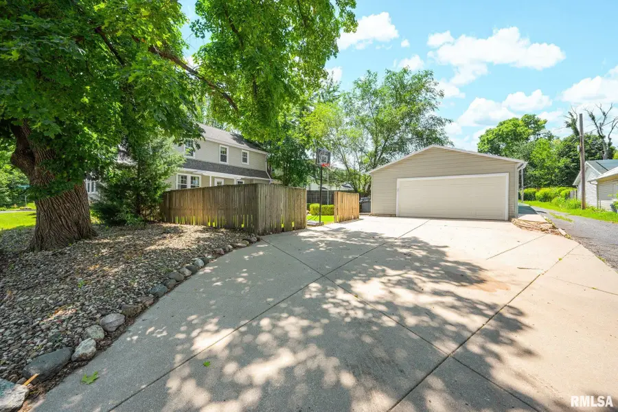 501 W Hanssler Place, Peoria, IL 61604 - #2