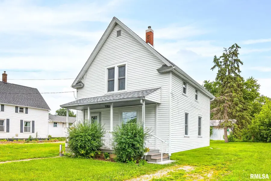 920 N Vine Street, Kewanee, IL 61443 - #3