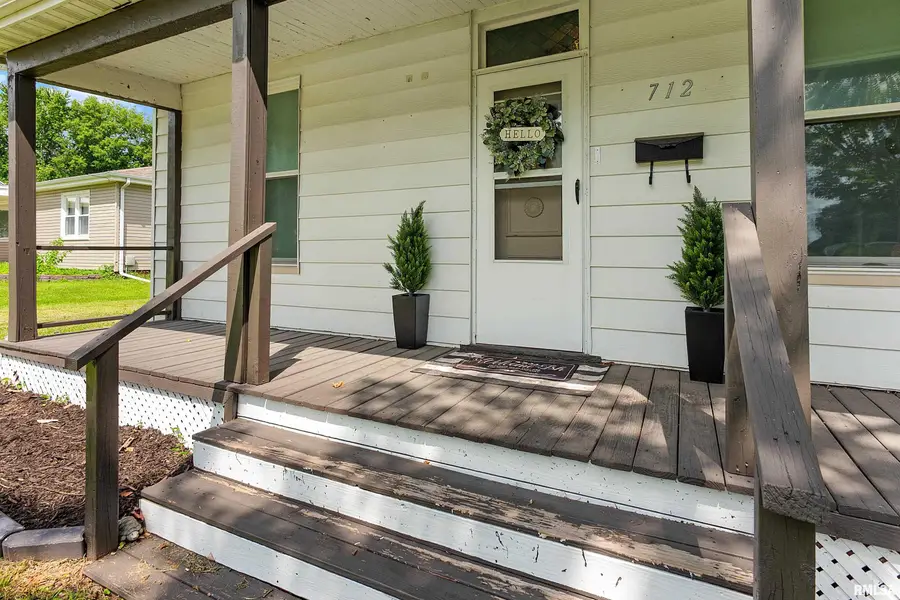 712 S Main Street, Abingdon, IL 61410 - #3
