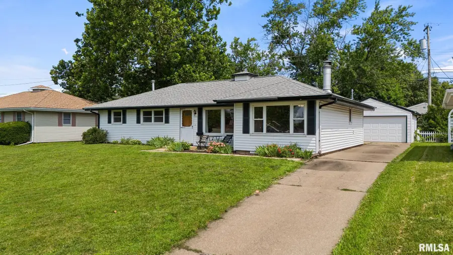 2103 W Cimarron Drive, Peoria, IL 61614 - #3