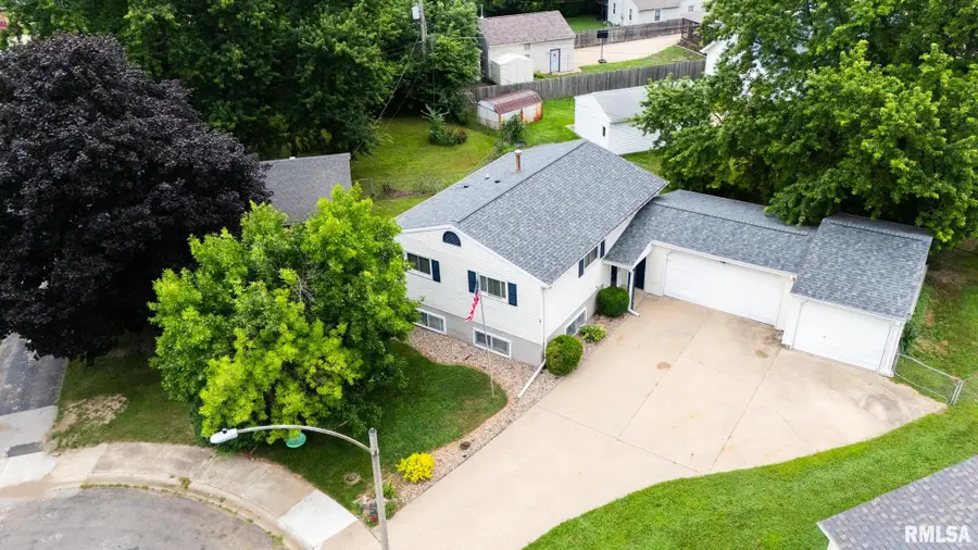 5 Galvin Court, Pekin, IL 61554 - #2