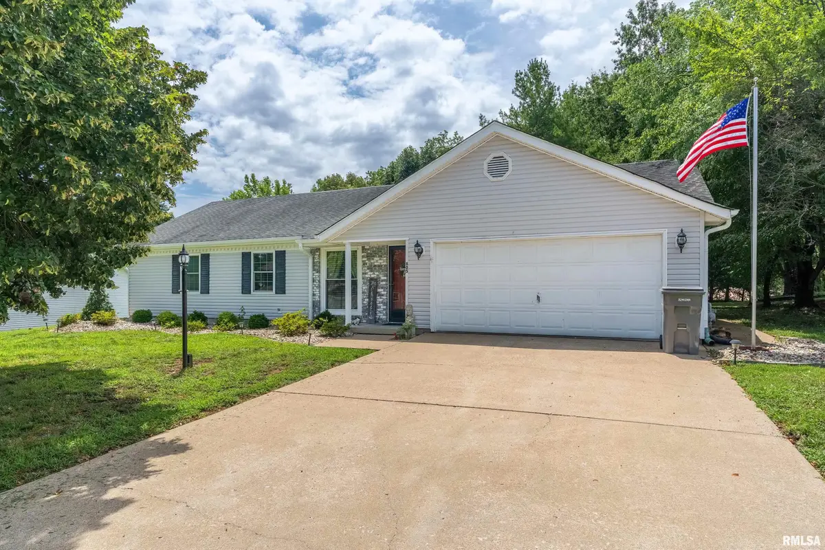 805 Cottonwood Lane, Carterville, IL 62918 - #1
