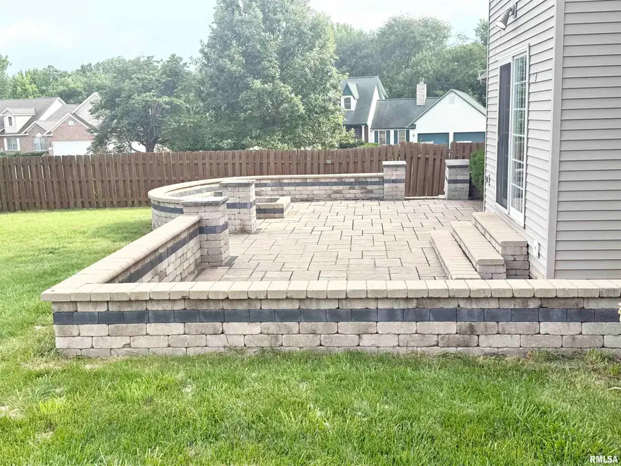 610 S Breckenridge Drive, Dunlap, IL 61525 - #3