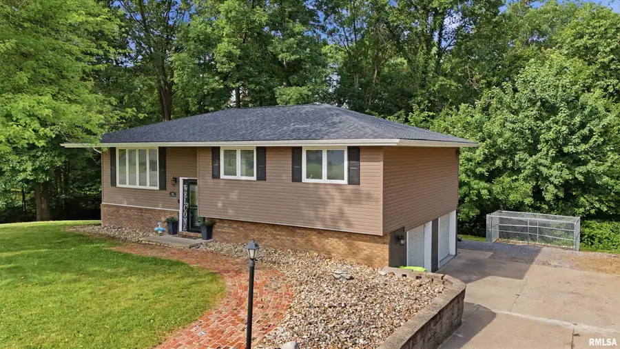 9418 W Lake Camelot Drive, Mapleton, IL 61547 - #2