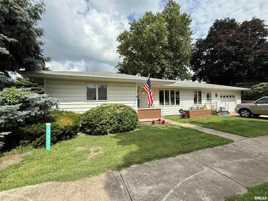 208 S 2nd Street, Cuba, IL 61427 - #2