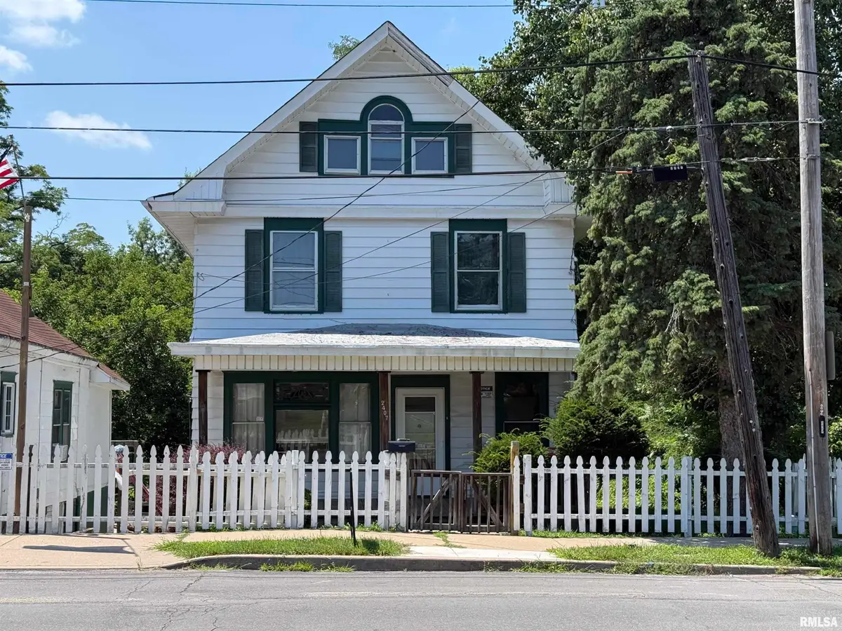 2407 N North Street, Peoria, IL 61604 - #1