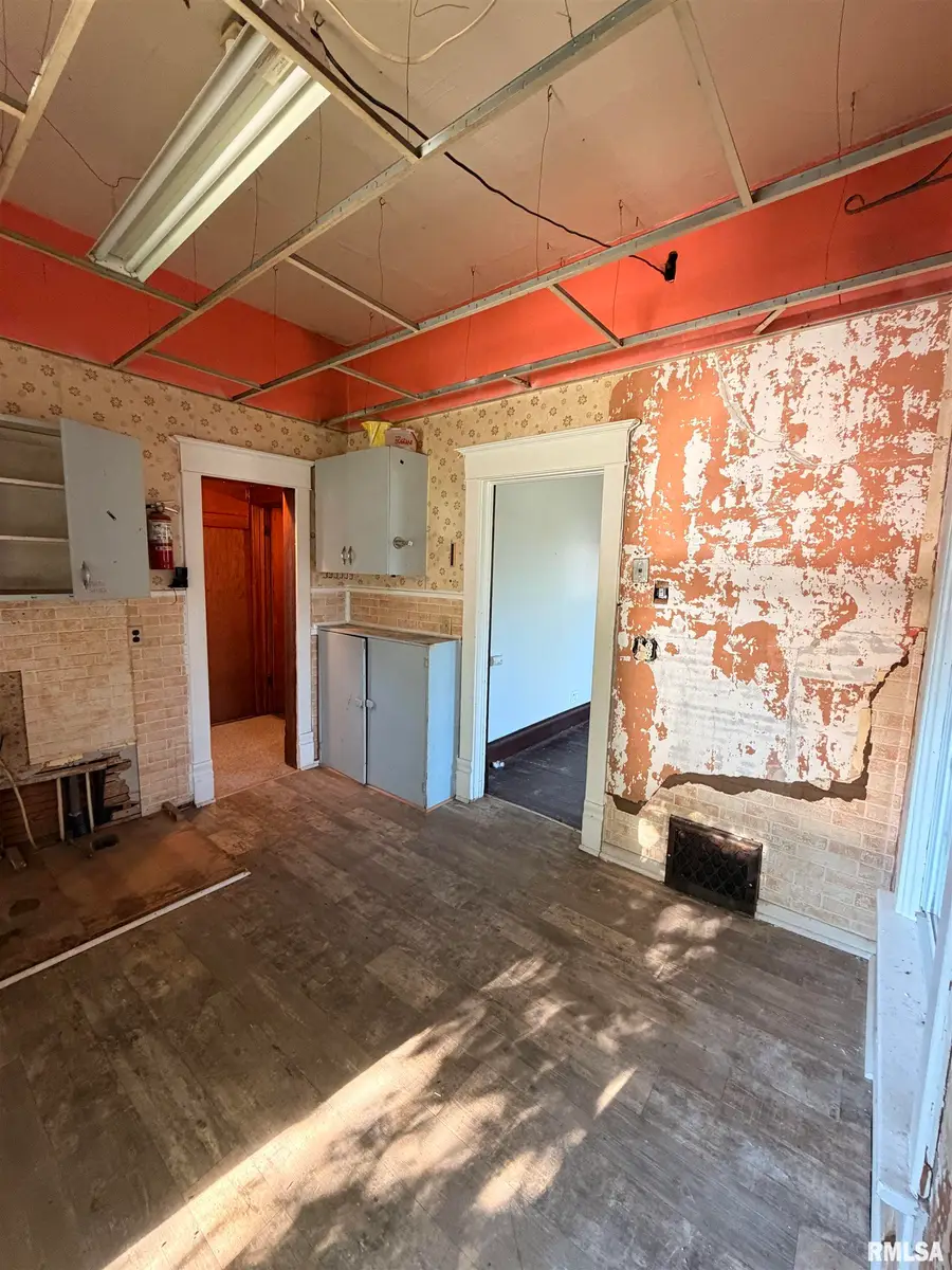 940 S 1st Avenue, Canton, IL 61520 - #2