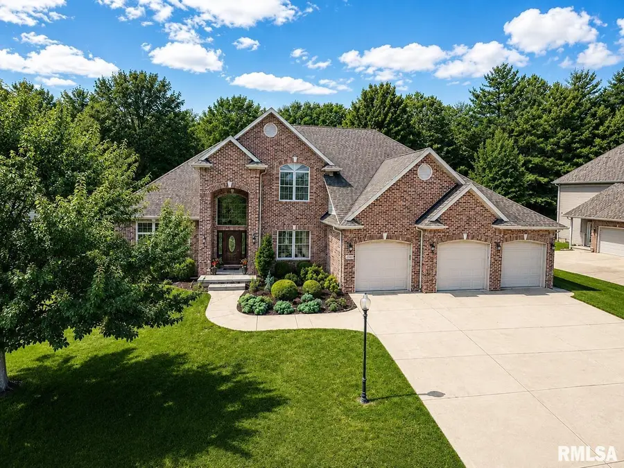 5720 W Forestwood Drive, Peoria, IL 61615 - #3