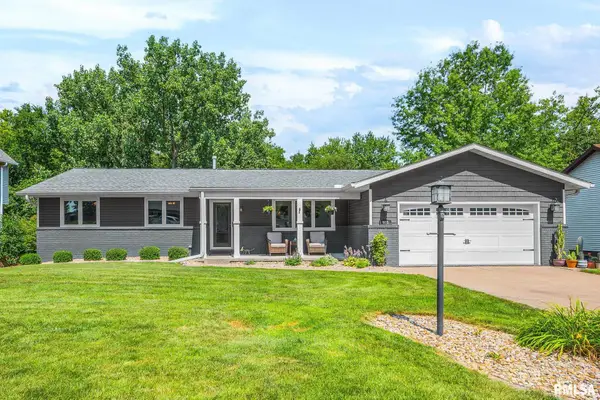 608 N Wood Thrush Drive, Peoria, IL 61604