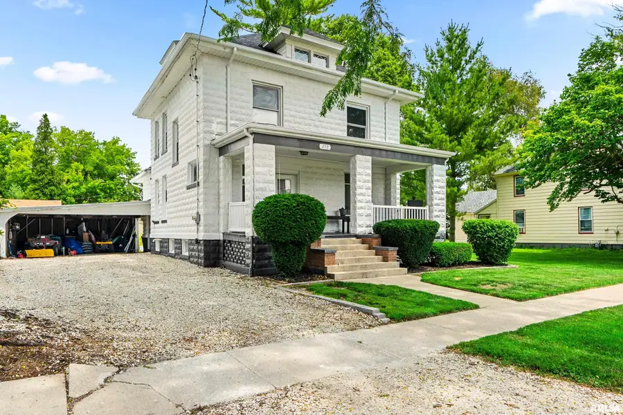 219 W Thomas Street, Toulon, IL 61483 - #2