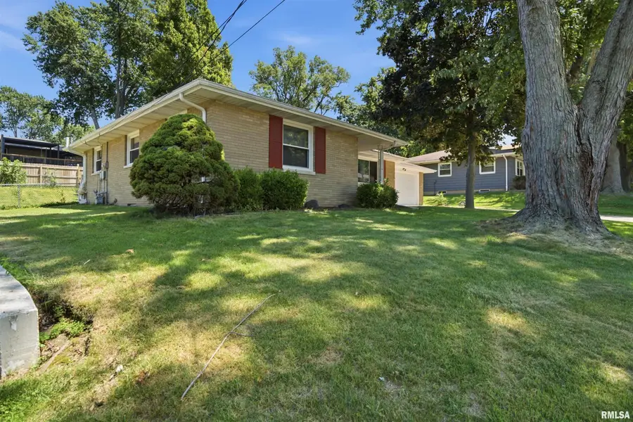 1510 Glendale Avenue, Pekin, IL 61554 - #2