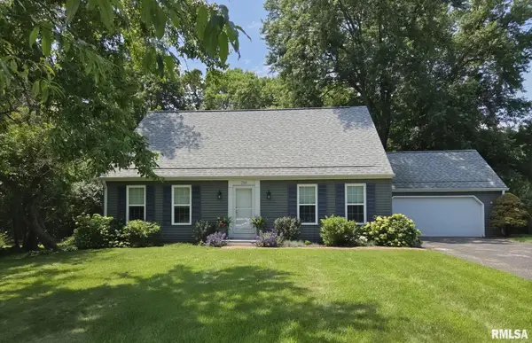 714 W Oakview Drive, Peoria, IL 61615
