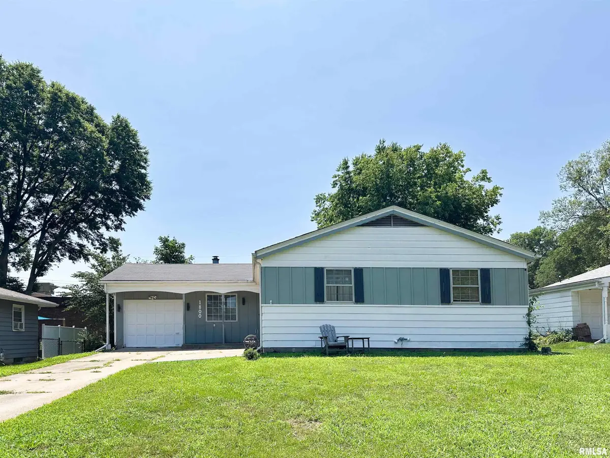 1800 E Saint Jude Court, Peoria Heights, IL 61616 - #1