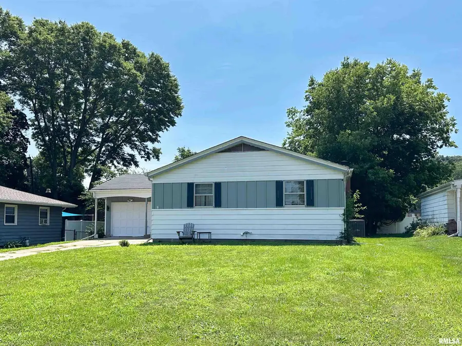 1800 E Saint Jude Court, Peoria Heights, IL 61616 - #3