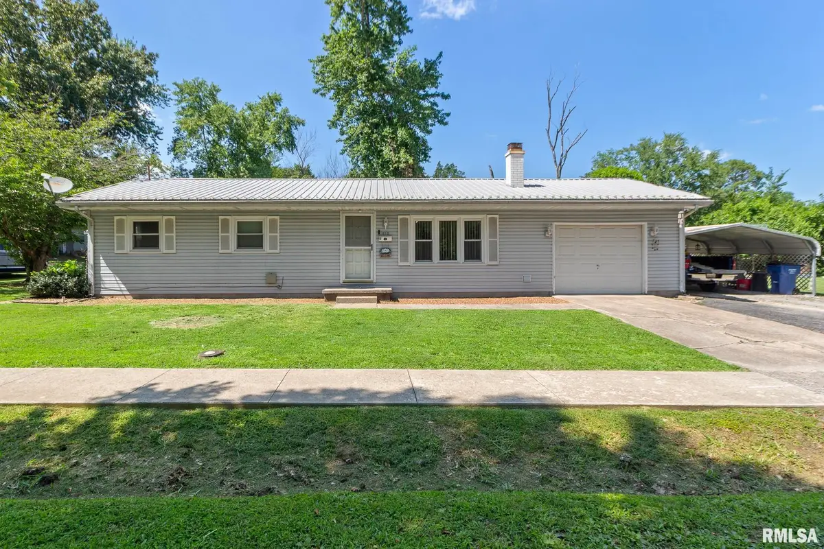 613 W Stotlar Street, West Frankfort, IL 62896 - #1