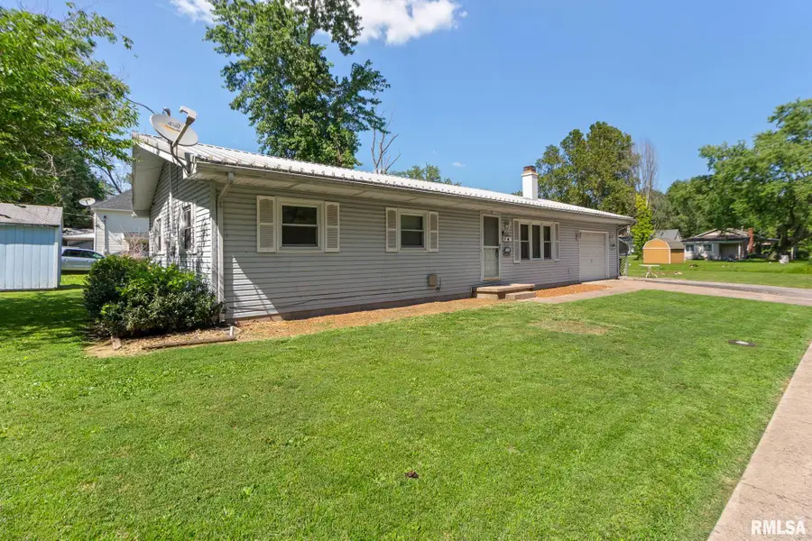 613 W Stotlar Street, West Frankfort, IL 62896 - #2