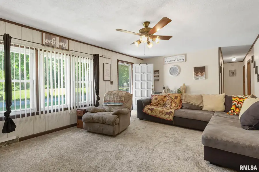 613 W Stotlar Street, West Frankfort, IL 62896 - #3