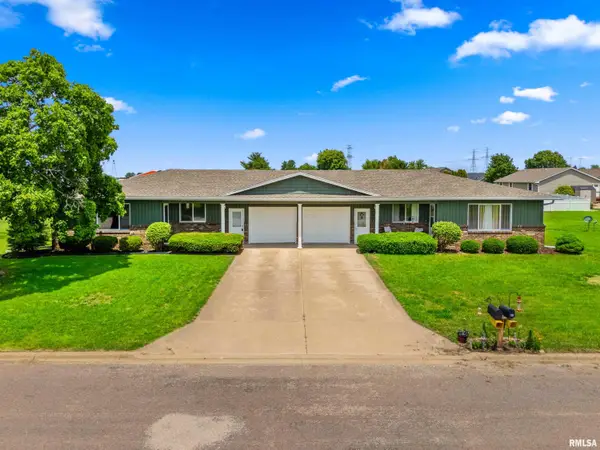 105-107 Nina Court, Pekin, IL 61554