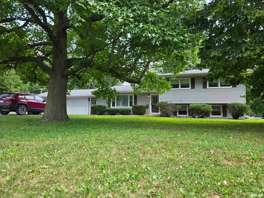 513 S Marion Street, Carthage, IL 62321 - #2