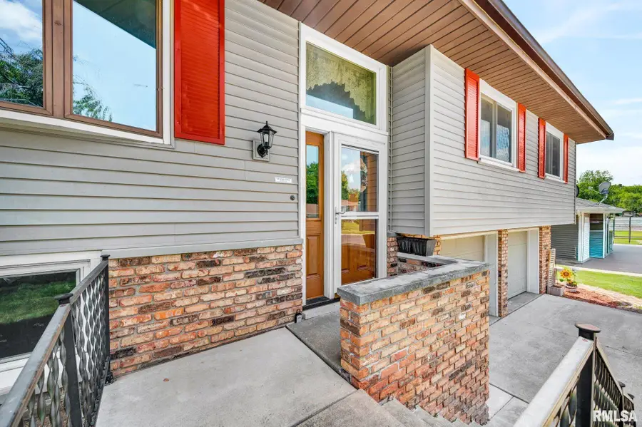 5916 W Sioux Trail, Peoria, IL 61607 - #2