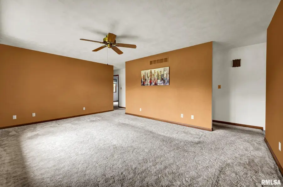 14628 N Gardenland Drive, Chillicothe, IL 61523 - #3
