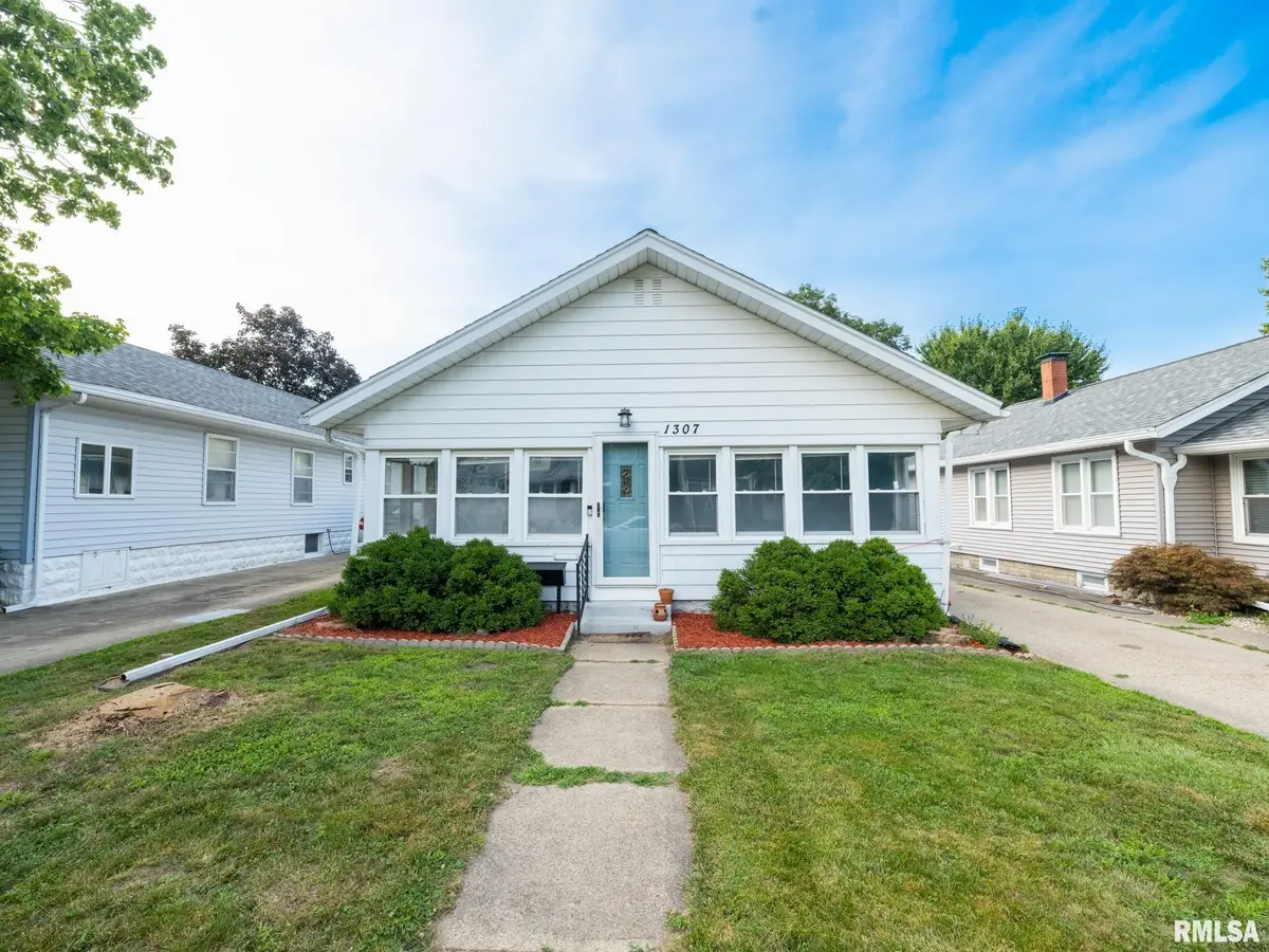 1307 State Street, Pekin, IL 61554 - #1