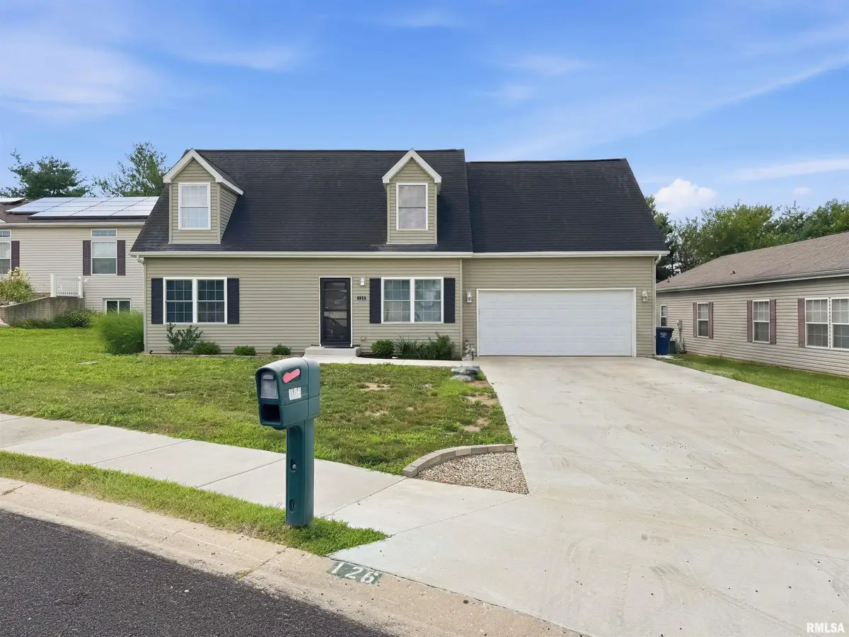 126 S Columbus Street, North Pekin, IL 61554 - #1
