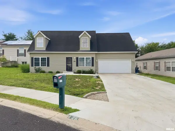 126 S Columbus Street, North Pekin, IL 61554
